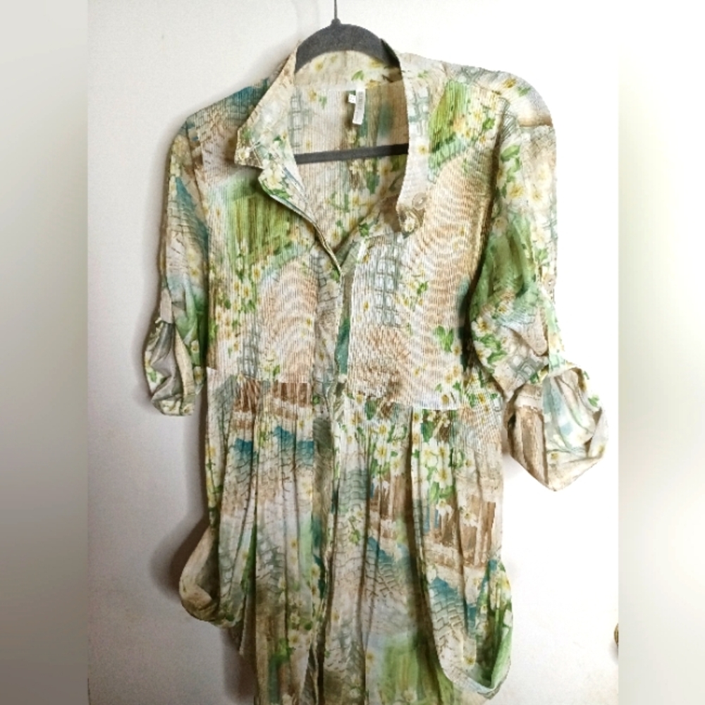 Women's blouse